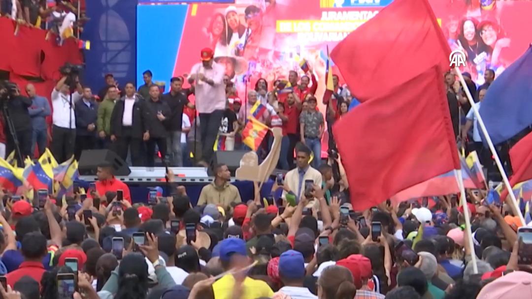 Trump'a anlayabileceği dilden yanıt verdi: Maduro dans etti 