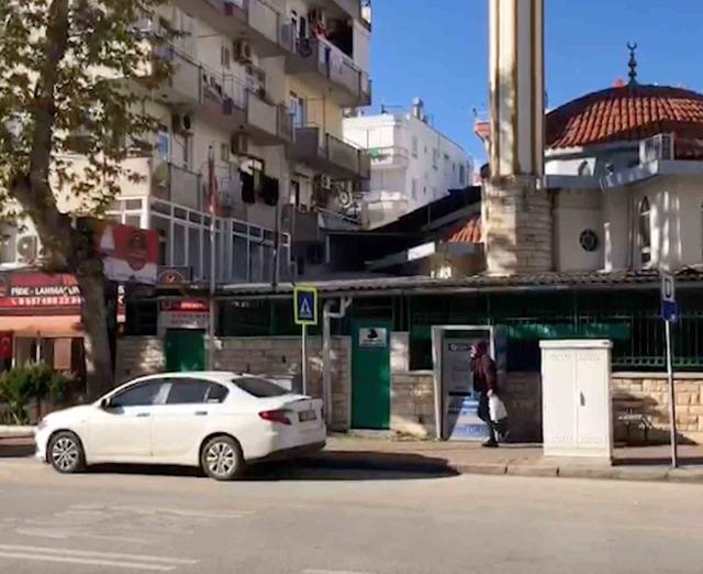 Antalya'da milyoner dolandırıcılığı operasyonu 2