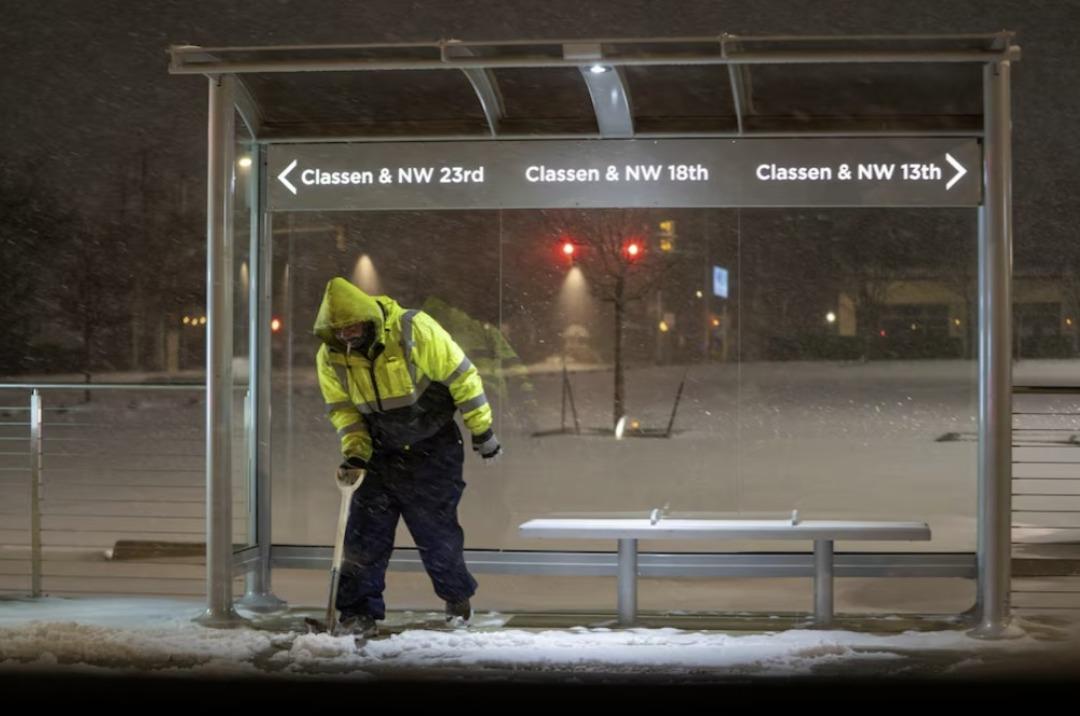 ABD bir kabus yaşıyor! 13 bin uçuş iptal edildi, 230 bin evin elektriği kesildi.