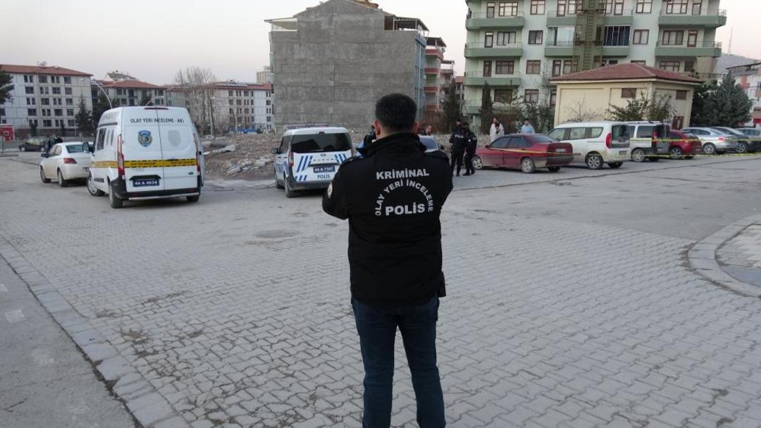 Malatya'da bıçaklı kavga: 2 yaralı, 2 yaralı