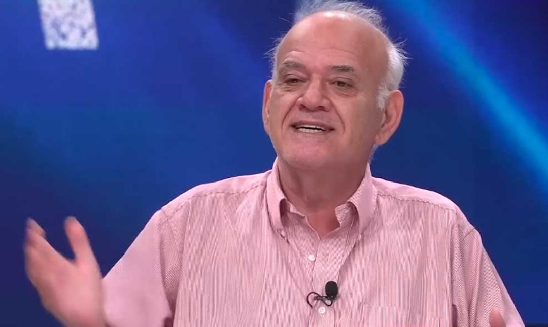 Ahmet Çakar canlı yayında çılgına döndü! 
