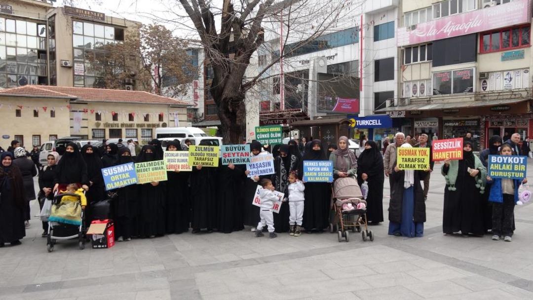 ABD ve İsrail'in İran'a yönelik saldırıları Gaziantep'te protesto edildi 2
