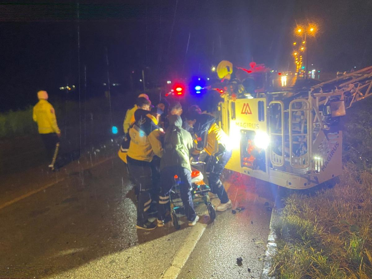 Balıkesir'de yolcu otobüsü kaza yaptı: 3 ölü, 31 yaralı 2