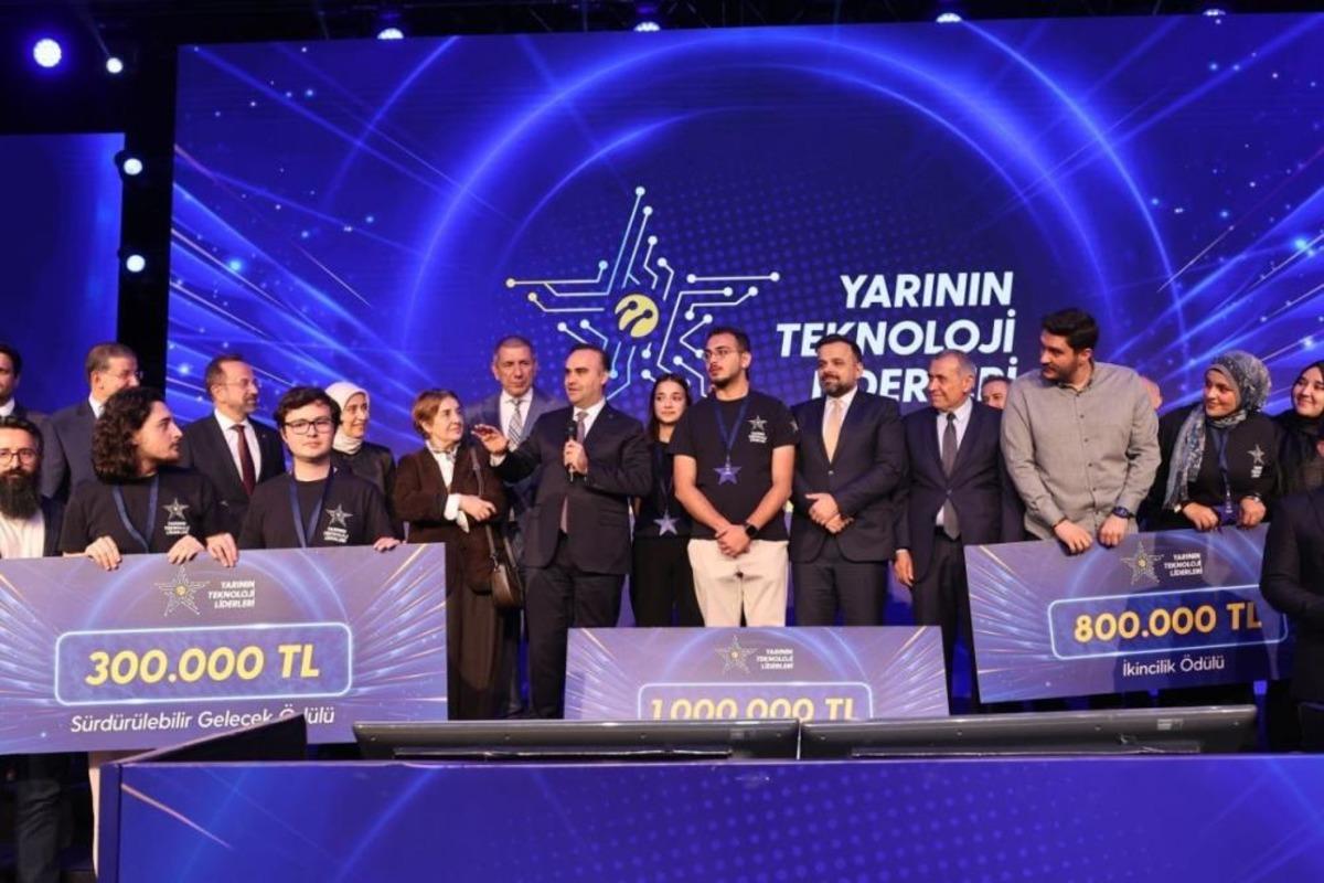 Bakan Kacır: ''Teknolojik girişimlerin sermayesi zihinsel sermayedir'' 2