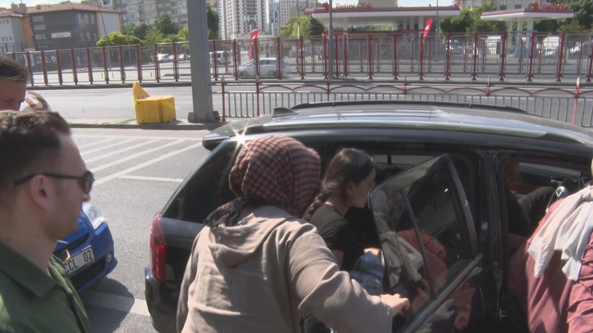 YKS'nin yurttan görüntüleri... 1 dakikada rüyasına veda etti: Polis ekipleri ve vatandaşlar seferber oldu 5