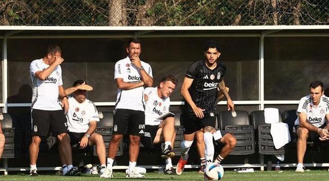 Beşiktaş’ta sürpriz ayrılık! 1. Lig’e transfer oldu!