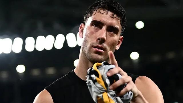 Beşiktaş’tan tarihi transfer teklifi! Vlahovic’in kararı bekleniyor